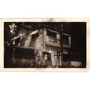 Double Exposure Ghostly Vintage Photo Surreal Abstract Extra People‎ Haunted